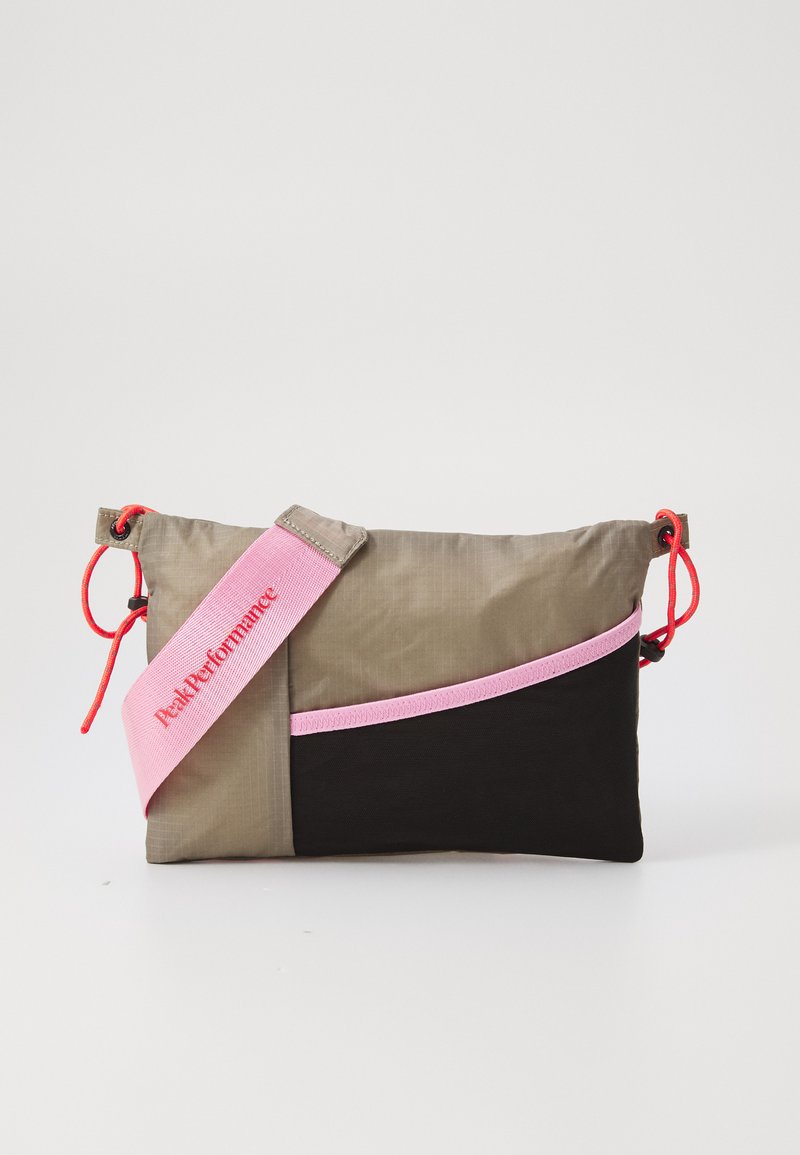 Peak Performance ACCESSORY BAG UNISEX - Skulderveske - avid beige