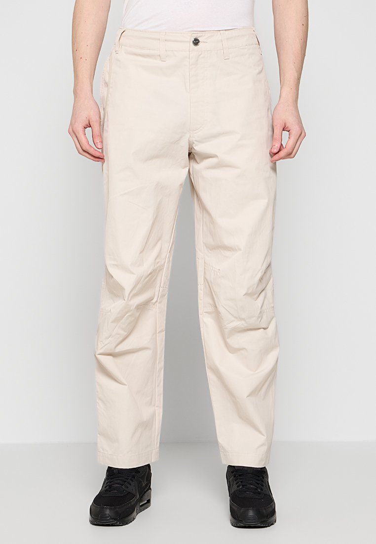 Nike Sportswear Outdoorbroeken beige Nike Sportswear Outdoorbroeken beige