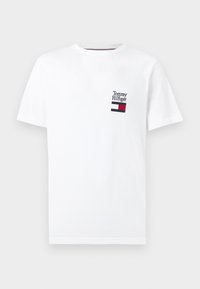 Λευκό βαμβακερό T-shirt με μικρό κεντητό λογότυπο σε κόκκινο, λευκό και μπλε χρώμα με το όνομα της μάρκας "Tommy Hilfiger" στην αριστερή περιοχή του στήθους.