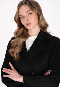 DreiMaster Klassinen takki - black