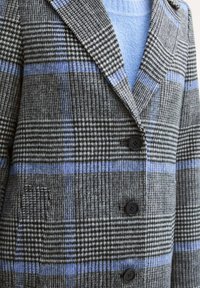 TOM TAILOR KARIERTER - Halflange jas - navy blue check
