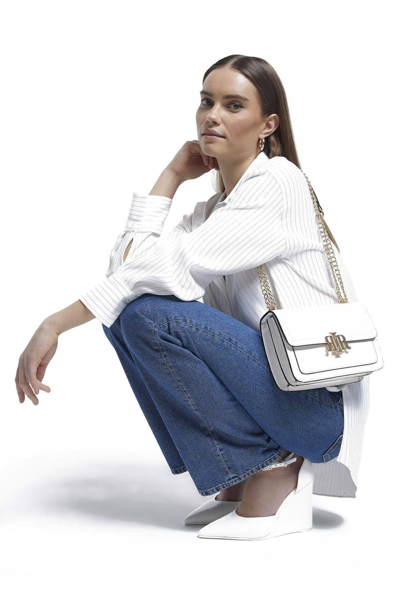 River Island Handväska white/vit Zalando.se