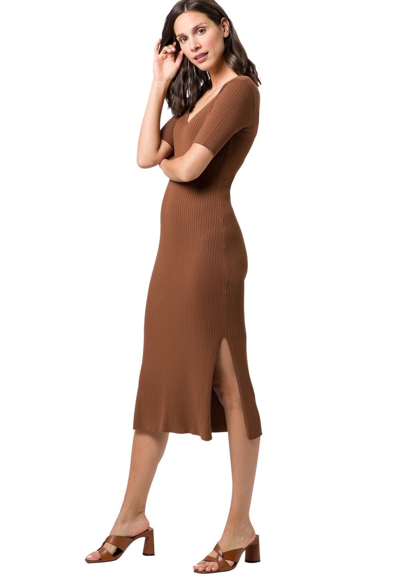 Damen Freizeitkleider | zero Strickkleid almond/braun - WN69579 Damen Freizeitkleider | zero Strickkleid almond/braun - WN69579
