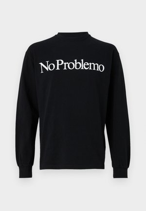 Schwarzes Langarmshirt aus Baumwolle mit dem weißen Text "No Problemo" auf der Brust. Einfacher runder Ausschnitt und taillierte Manschetten.