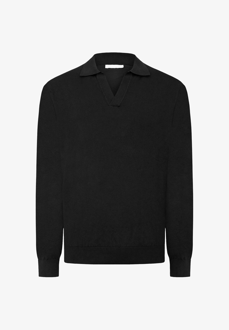 Pull noir en tricot, avec un col en V, des manches longues et des poignets et un ourlet côtelés. Texture lisse sans motifs supplémentaires.