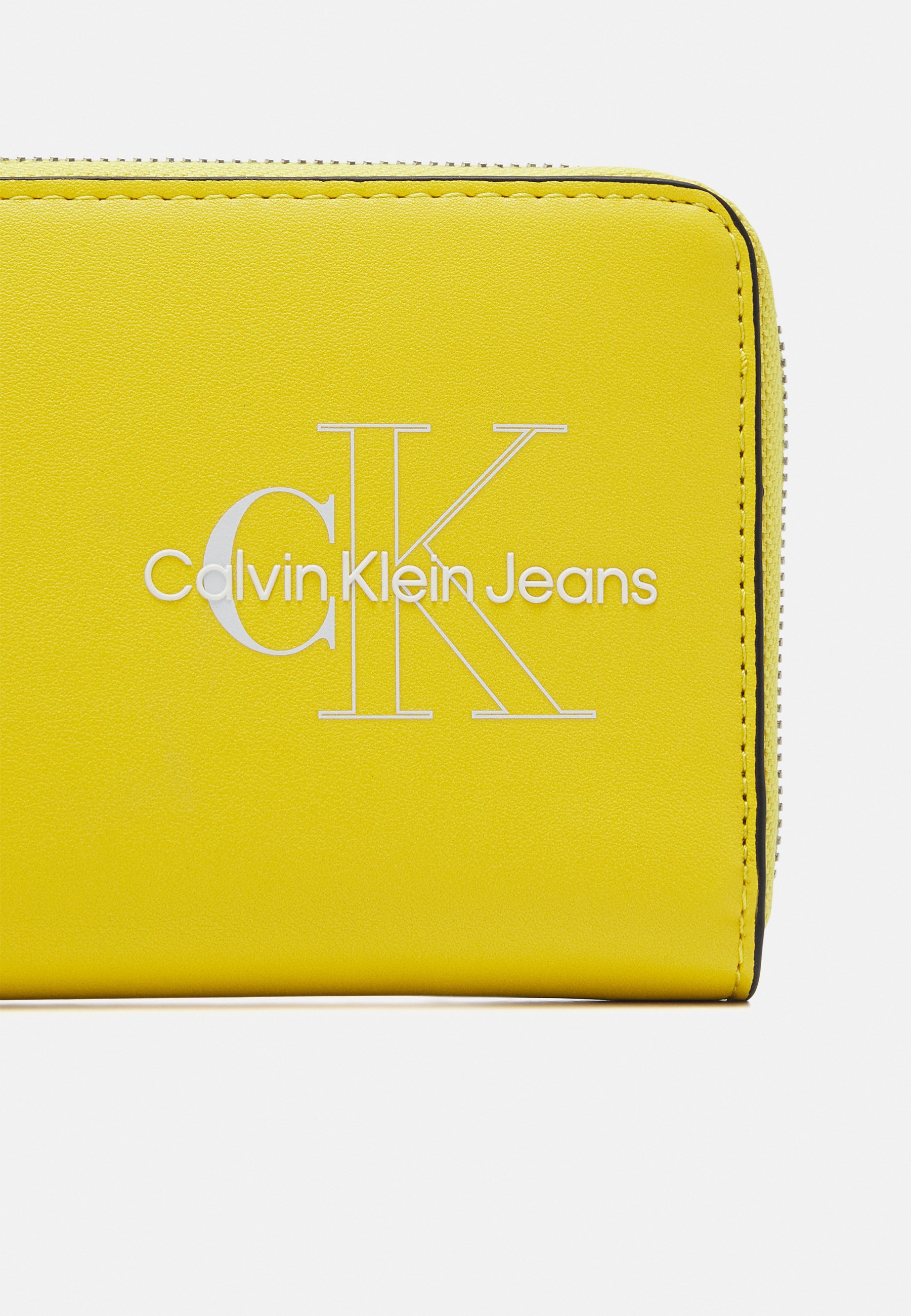 Calvin Klein Jeans SCULPTED ZIP AROUND TWO TONE - Portafoglio - super  lemon/giallo - Zalando.it