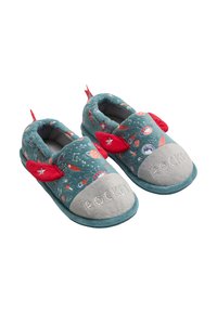 Zapatillas de tela azul verdoso con motivos de cohetes y espacio, punteras grises y detalles en tela roja que parecen aletas de cohete y una estrella. Con la palabra "ROCKET" bordada.