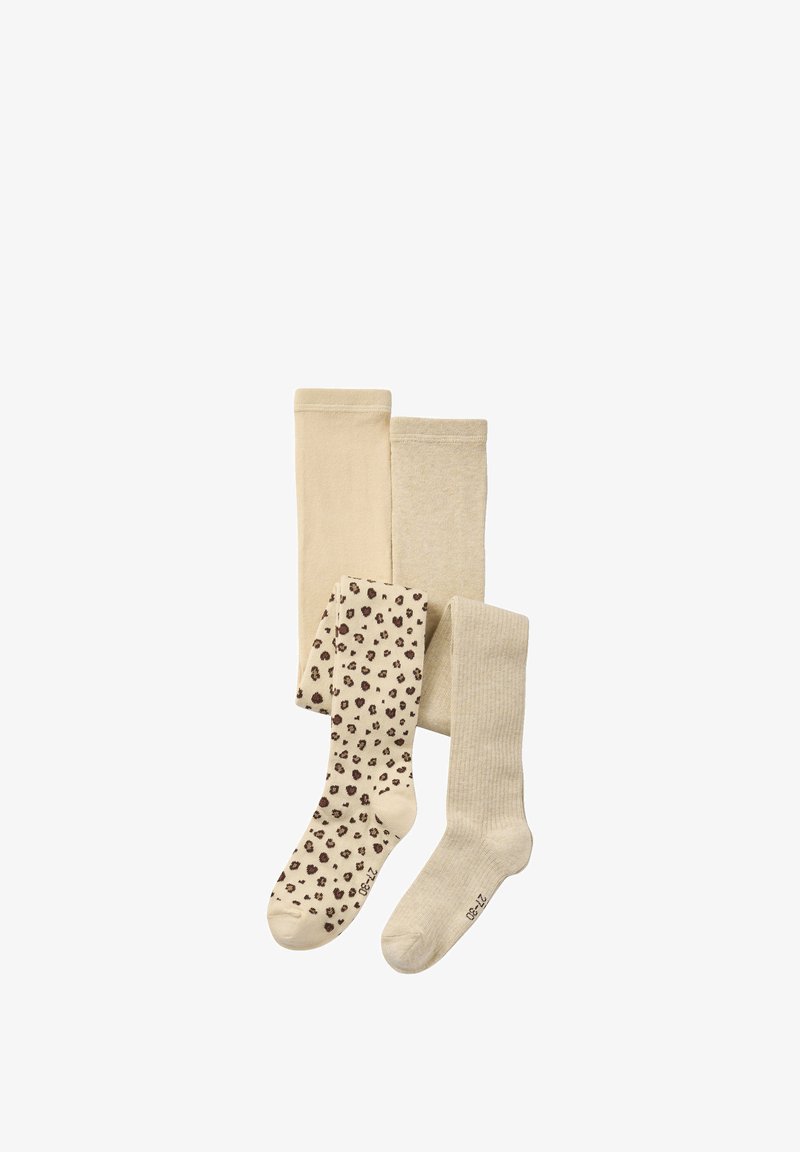 Set aus drei Paar Socken: zwei einfarbige in Beige, eines mit braunen Leopardenflecken auf cremefarbenem Hintergrund. Weicher, dehnbarer Strickstoff.