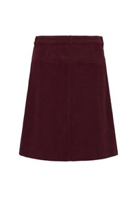 Jupe en velours côtelé bordeaux avec une forme évasée, dotée d'une taille mi-haute et de deux poches arrière, tissu texturé avec des côtes verticales.