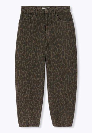 Pantalon marron fuselé avec motif léopard foncé, poches avant et fermeture à bouton à la taille.