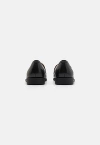 bugatti Pantofi slip-on - black