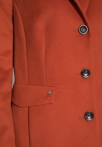 comma Manteau classique - red
