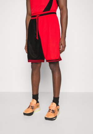 Kurze Sporthose - red