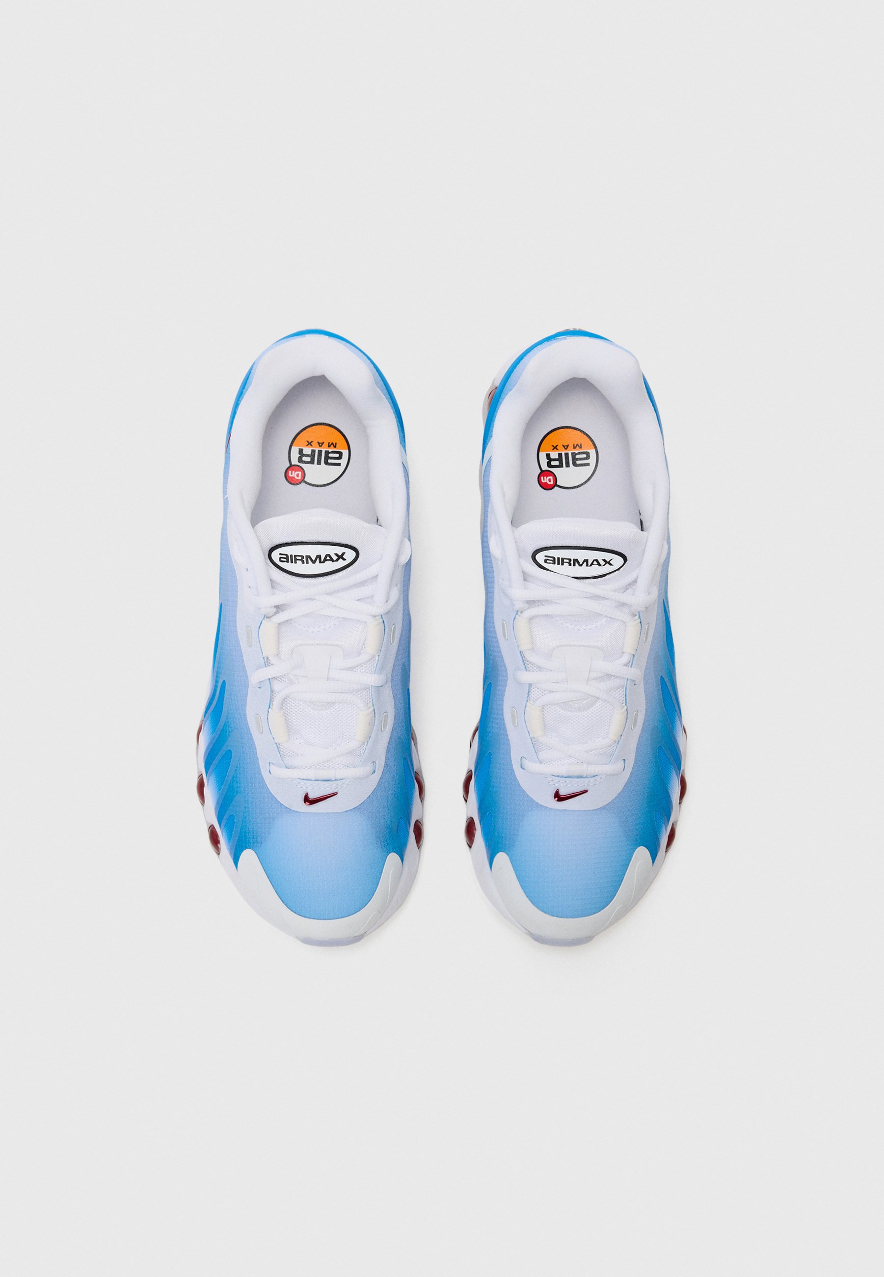 nike tn white and blue