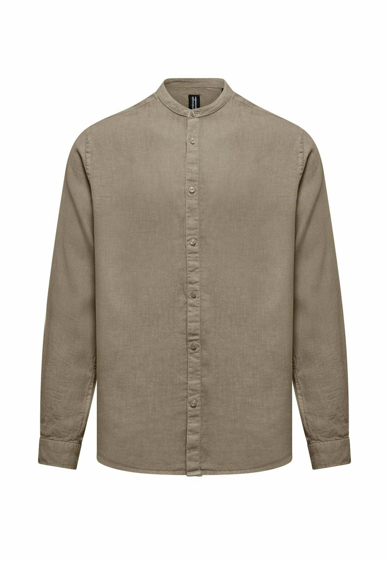 Camicia in lino beige a maniche lunghe con colletto alla band, chiusura frontale con bottoni e superficie liscia. Presenta maniche lunghe e diritte.