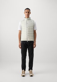 Save the duck RHUS - Vest - rainy beige