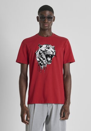 REGULAR FIT IN LIGHT WITH FLOCK AND PRINT - T-shirt con stampa - dark red