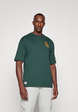 MLB CHICAGO WHITE SOX LEAGUE ESSENTIALS TEE - Camiseta estampada - dark green