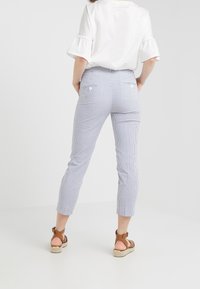 WEEKEND MaxMara Kalhoty - blue