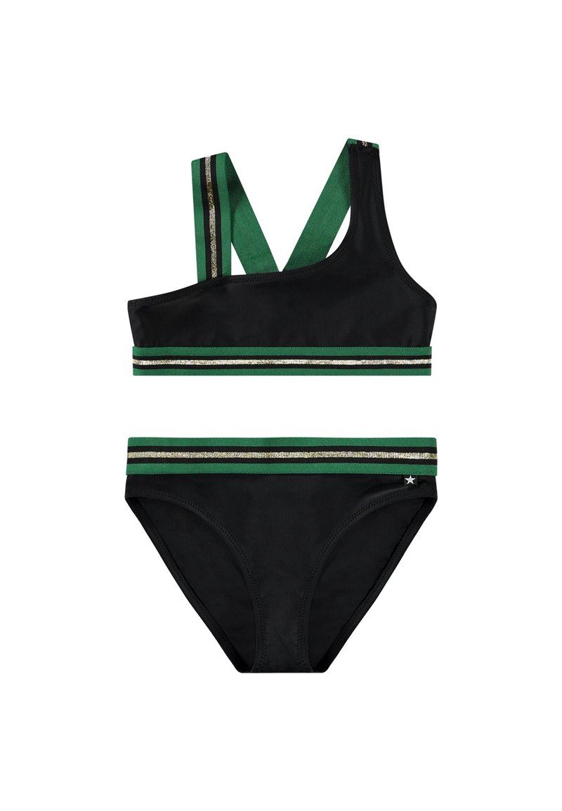 Črni kopalni komplet z enojnim naramnicami, ki ima zeleni in zlat pas ter ustrezne bikini hlačke s podobnimi detajli.