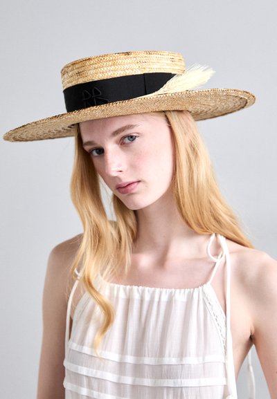 RUSLAN BAGINSKIY WHEAT SPIKES EMBELLISHED SUNBURNT CANOTIER HAT - Müts - natural straw