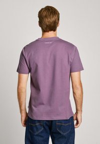 Pepe Jeans DALE  - Apdrukāts T-krekls - aubergine purple