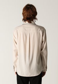 Former VIVIAN VALE SHIRT - Skjorte - bone/black