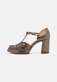 Escarpins Chie Mihara Taille 37 - Talons Moyens Bordeaux Cuir, Occasion Peu Portés
