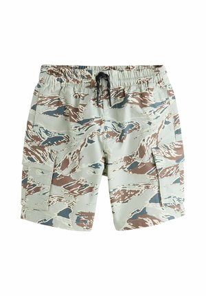 Camouflage-Shorts mit einem Muster aus Hellgrün, Braun und Blau. Elastischer Bund mit Kordelzug und seitlichen Cargotaschen.