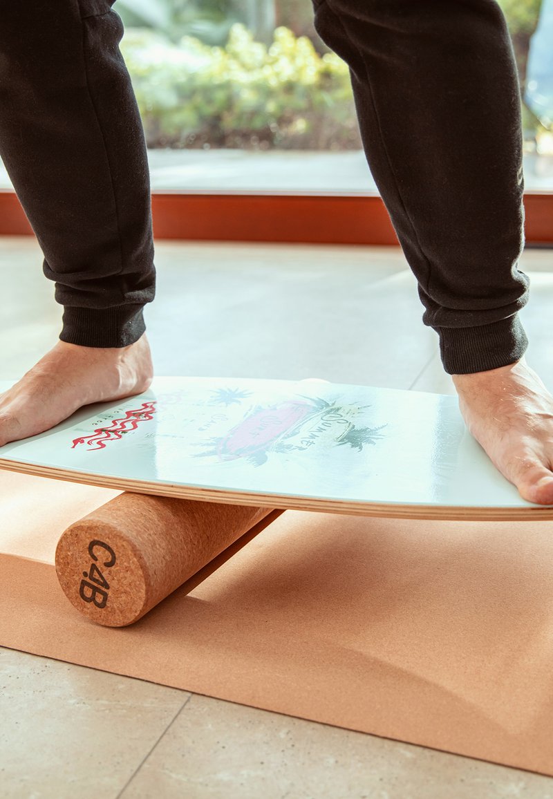 Club4Brands WAKEBOARD BALANCE WITH ROLLER AND MAT SURFB Other accessories lightblue/multi