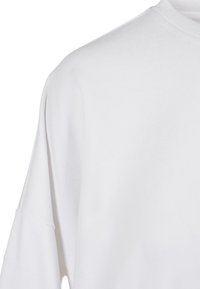 Urban Classics OVERSIZED TRIANGLE CREW NECK - Melegítőfelső - white