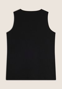 Top senza maniche nero realizzato in tessuto morbido con scollatura arrotondata e orlo pulito. Design semplice senza motivi o dettagli.