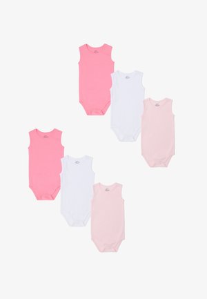 Tre tutine senza maniche rosa e tre bianche, realizzate in morbido cotone, con chiusure a scatto nella parte inferiore per un facile utilizzo.