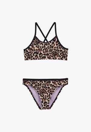 Bikini set met luipaardprint en zwarte afwerking. Top heeft gekruiste bandjes; broekje heeft een bijpassend patroon en een zachte paarse voering.