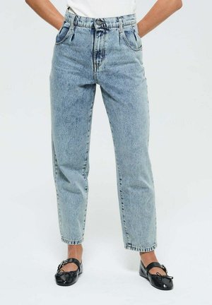 Jean Mom - medium snow