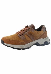 Braune Wildleder- und Leder-Sneaker mit Schnürdesign, strukturiertem Obermaterial und kontrastierenden beigefarbenen Akzenten. Gummisohle mit rutschfestem Muster für besseren Halt.
