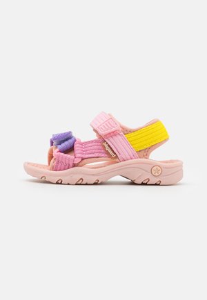 NICO - Outdoorsandalen - blush