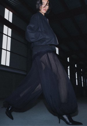 SAROUEL - Nadrágok - black