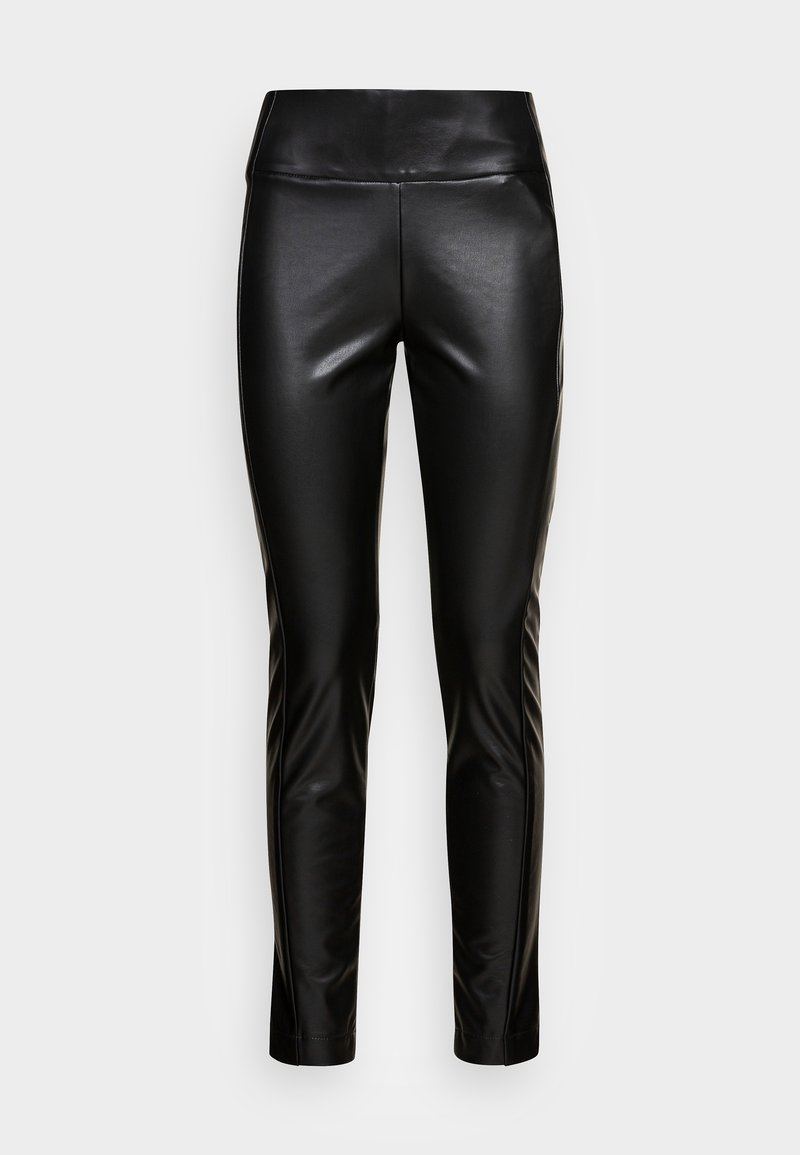 Leggings en cuir synthétique noir avec une texture lisse, un design ajusté et une taille élastique. Pas de coutures visibles ni de détails en métal.
