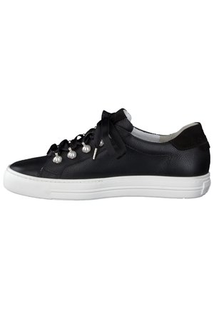 Sneakers - black