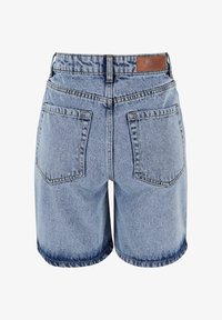 Neizbrano, tinted lightblue washed