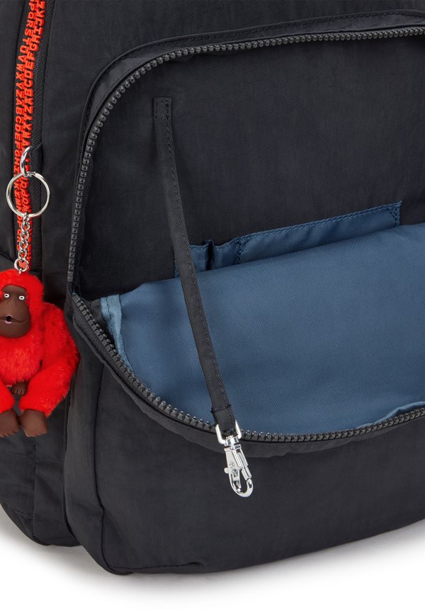 SEOUL LAP BTS+ – Schulranzen – iron letter fun