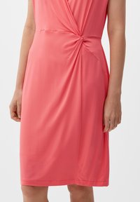 s.Oliver BLACK LABEL MIT KNOTENDETAIL - Sukienka letnia