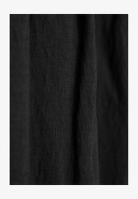 Niewybrane, black