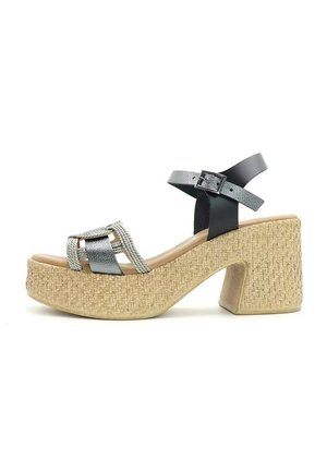 Sandalias con plataforma - black