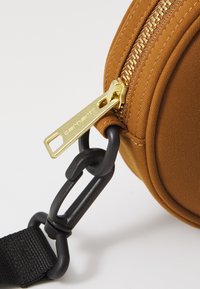 Carhartt WIP CLARTON BAG UNISEX - Borsa a tracolla - hamilton brown