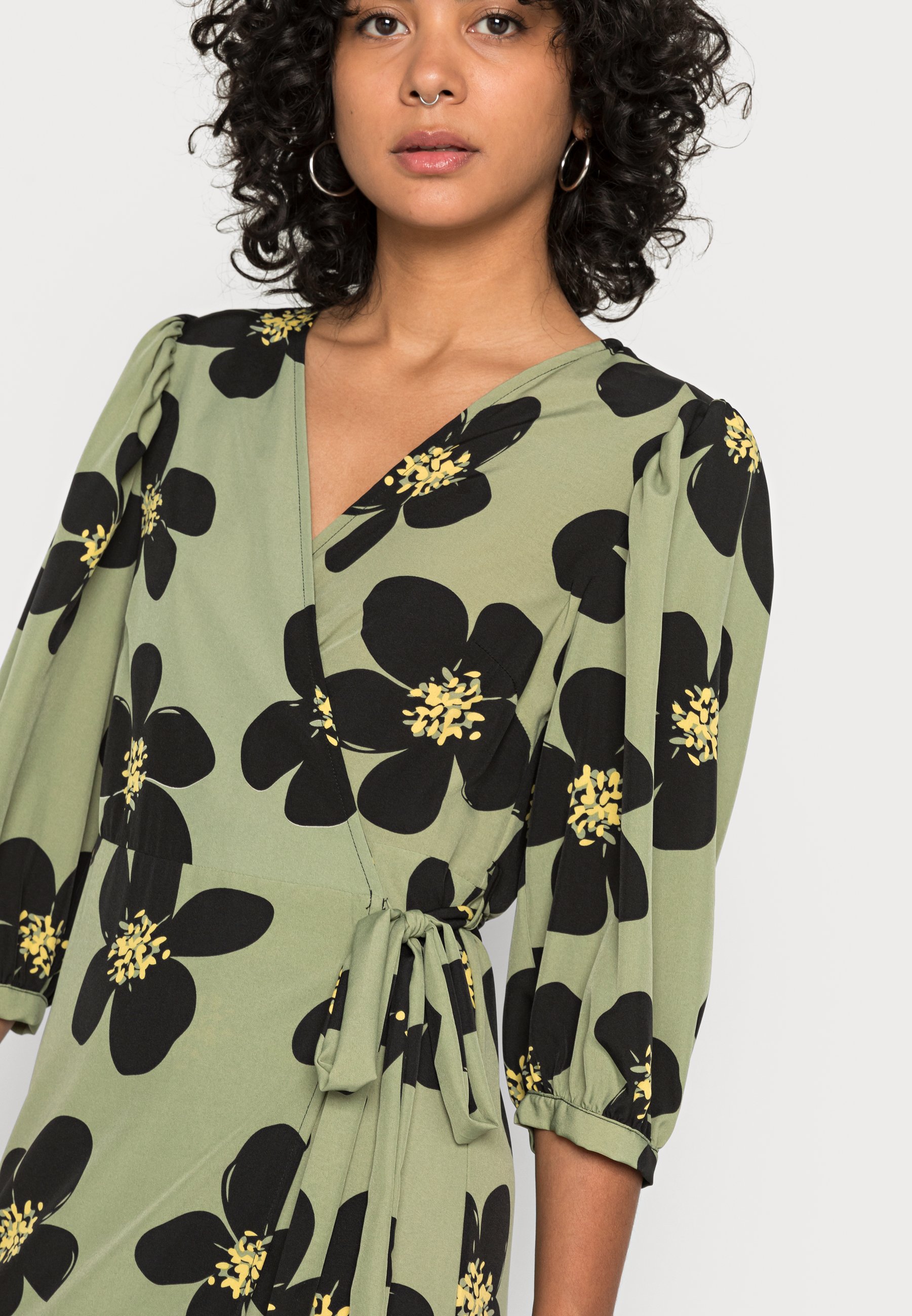 VILA VIDOLETTA FLOWER WRAP ANKLE DRESS - Jurk - olive/olijfgroen - Zalando .nl
