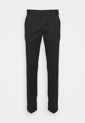 Chinos pretos feitos de mistura de algodão, com um design de perna reta, uma textura suave e passadores de cinto padrão. Sem padrões ou acentos visíveis.