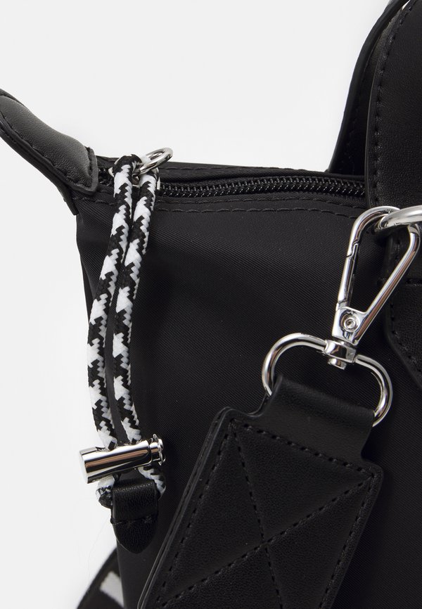 BROOKLYN HEIGHTS SHOPPING - Handbag3