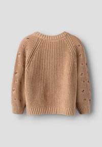 Smėlio spalvos megztinis su briaunuotu apačia ir apykakle. Rankovėse yra raštuotų siūlių detalių. Tekstūruota, vidutinio storio medžiaga.